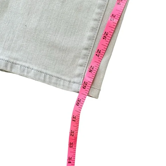 NWOT! Never Worn! Ann Taylor LOFT Grey Modern Sexy Boot Jeans in size 10 Petite - Picture 4 of 10